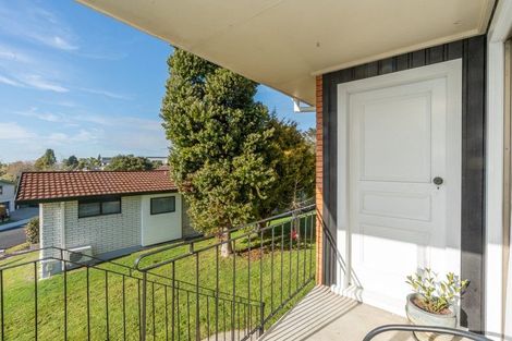 Photo of property in 8 Dunvegan Place, Dinsdale, Hamilton, 3204