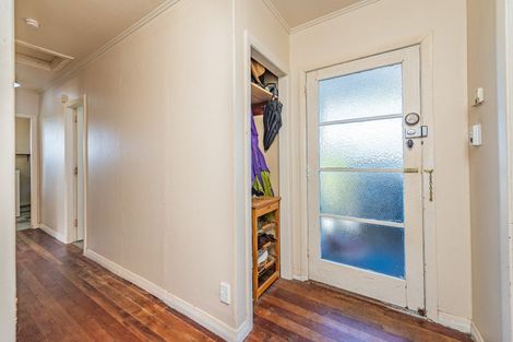Photo of property in 10 Waitai Street, Castlecliff, Whanganui, 4501