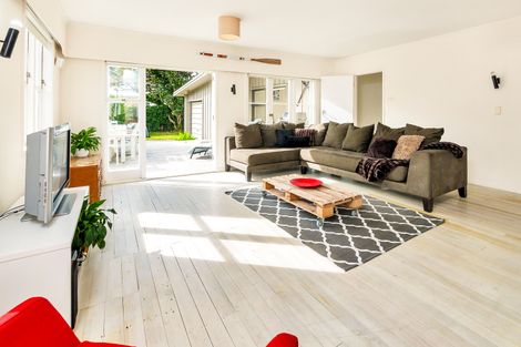 Photo of property in 428 Hibiscus Coast Highway, Orewa, 0931