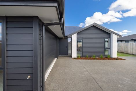 Photo of property in 9 Alex Place, Rolleston, 7614