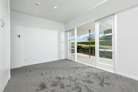 Photo of property in 8 Abel Tasman Avenue, Henderson, Auckland, 0610