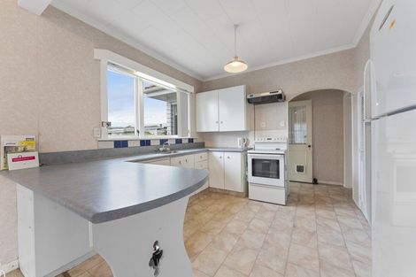 Photo of property in 122 Winchester Street, Levin, 5510