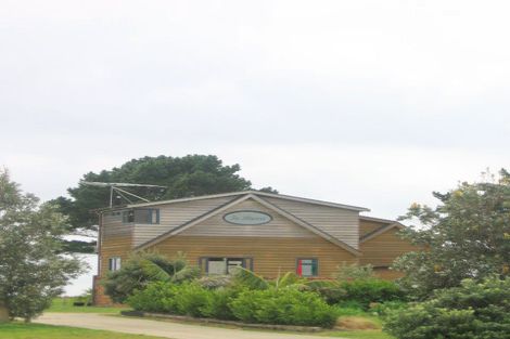 Photo of property in 134 Sands Crescent, Matarangi, Whitianga, 3592