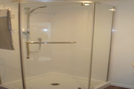 Photo of property in 17 Valron Road, Te Atatu South, Auckland, 0602