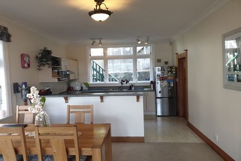 Photo of property in 18 Queens Drive, Kilbirnie, Wellington, 6022