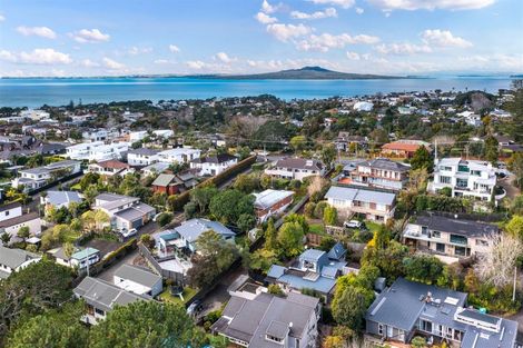 Photo of property in 26 Aberdeen Road, Campbells Bay, Auckland, 0620