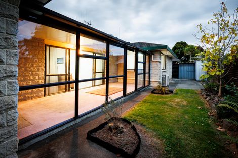 Photo of property in 4/64 Albert Street, Palmerston North, 4414