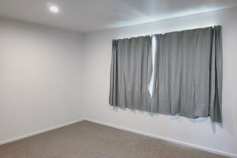 Photo of property in 2/74 Portage Road, New Lynn, Auckland, 0600