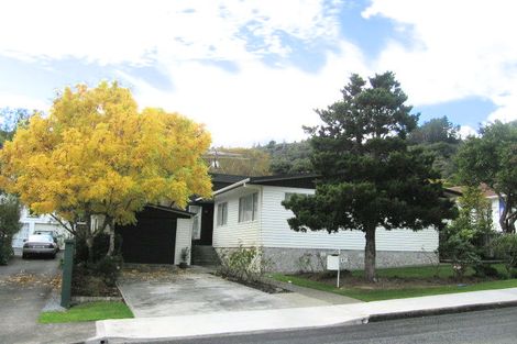 Photo of property in 45 Fendalton Crescent, Pinehaven, Upper Hutt, 5019