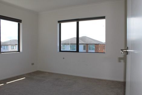 Photo of property in 11 Carrickdawson Drive, Flat Bush, Auckland, 2019
