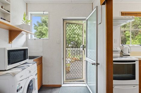 Photo of property in 4 Litchfield Place, Clarks Beach, 2122