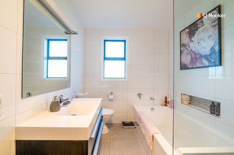 Photo of property in 27 Church Hill Road, Green Island, Dunedin, 9018