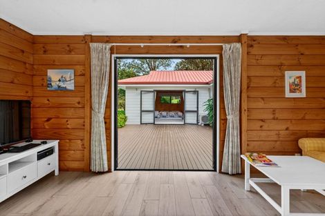 Photo of property in 178 Valley Road, Waimauku, 0881