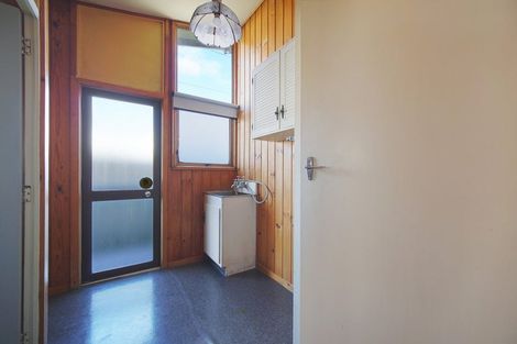 Photo of property in 106 Woodglen Road, Glen Eden, Auckland, 0602