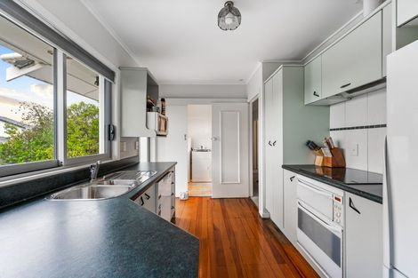 Photo of property in 120a Taylor Street, Blockhouse Bay, Auckland, 0600