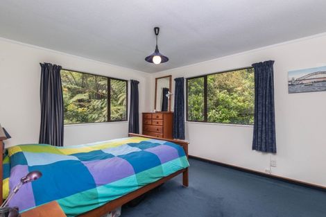 Photo of property in 39 Thatcher Crescent, Crofton Downs, Wellington, 6035