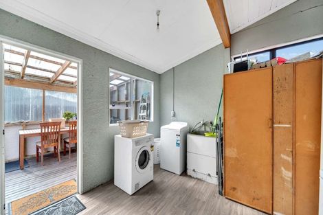 Photo of property in 10 Saunders Street, Owaka, 9535