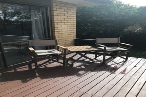 Photo of property in 50b Mirrabooka Avenue, Botany Downs, Auckland, 2010