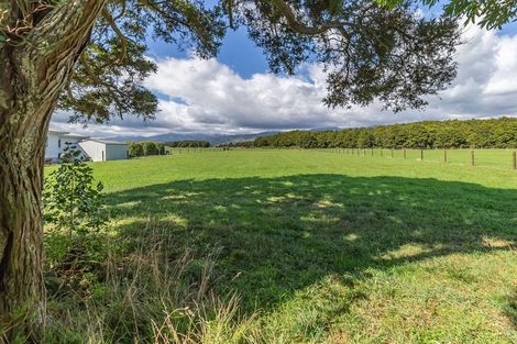 Photo of property in 23 Pinot Crescent, Ohau, 5570