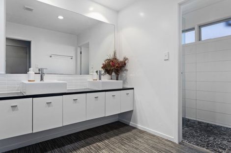 Photo of property in 51 Salonika Street, Whakatane, 3120