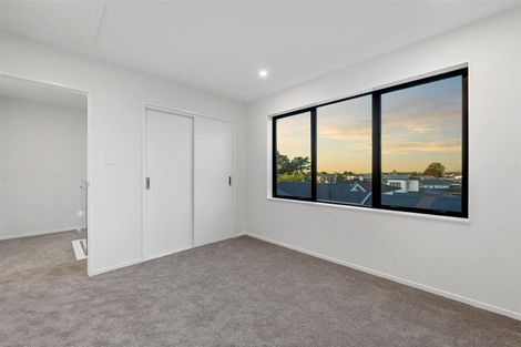 Photo of property in 28b Walker Road, Point Chevalier, Auckland, 1022