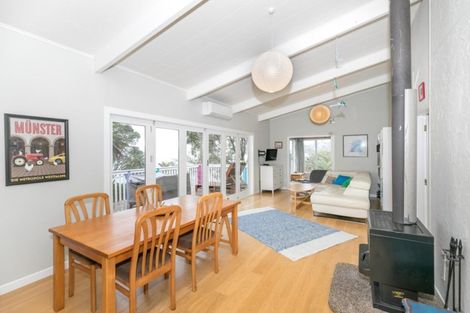 Photo of property in 38 Government Road, Raglan, 3225