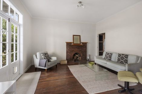 Photo of property in 72 Maida Vale Road, Roseneath, Wellington, 6011