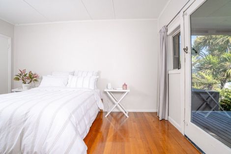 Photo of property in 8a Government Road, Raglan, 3225