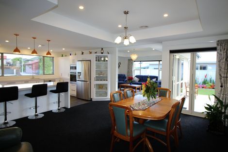 Photo of property in 17 Orchard Drive, Alexandra, 9320