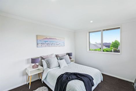 Photo of property in 42 Castellina Drive, Karaka, Papakura, 2113