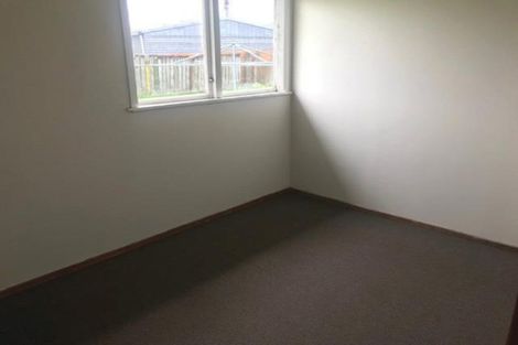 Photo of property in 35 Belgrave Place, Papakura, 2110