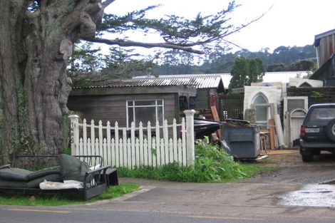 Photo of property in 749 Swanson Road, Swanson, Auckland, 0612