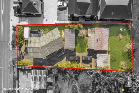 Photo of property in 88 Vodanovich Road, Te Atatu South, Auckland, 0610