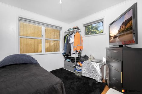 Photo of property in 88 Vodanovich Road, Te Atatu South, Auckland, 0610