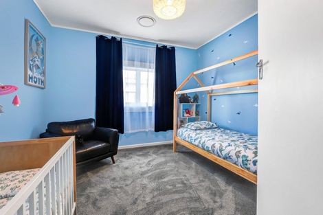 Photo of property in 19 Rosalind Street, Stratford, 4332