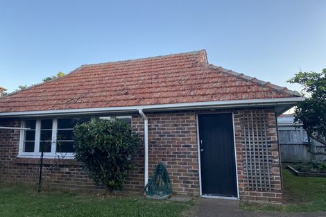 Photo of property in 7 Otahuri Crescent, Greenlane, Auckland, 1051