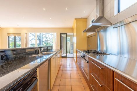 Photo of property in 34 Ngaiwi Street, Orakei, Auckland, 1071