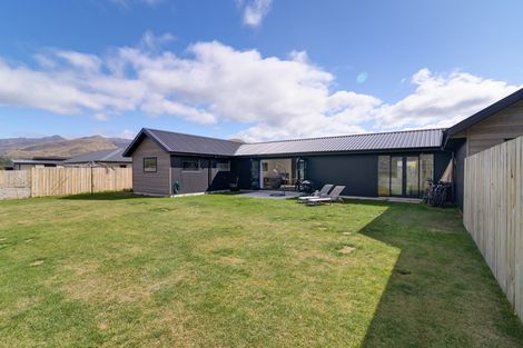 Photo of property in 15 Regent Street, Lower Shotover, Queenstown, 9304