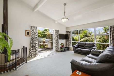 Photo of property in 14 Voltaire Street, Karori, Wellington, 6012