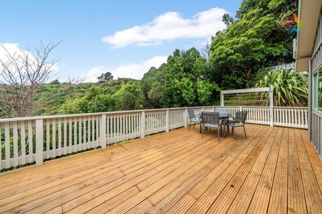 Photo of property in 16 Haast Close, Kelson, Lower Hutt, 5010