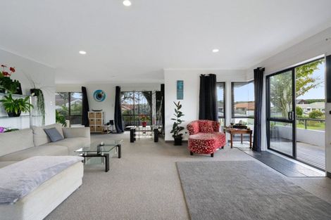 Photo of property in 4 Verbena Glen, Mount Maunganui, 3116