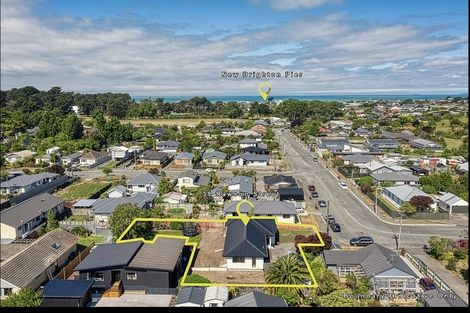 Photo of property in 38 Rawson Street, New Brighton, Christchurch, 8083