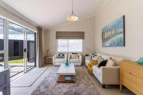 Photo of property in 1/17 Bain Place, Bucklands Beach, Auckland, 2014