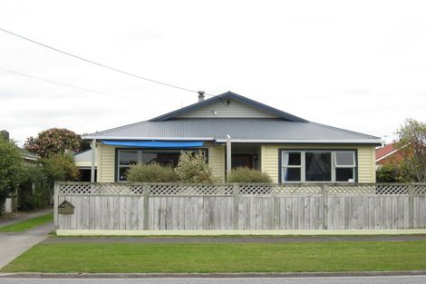 Photo of property in 4 Witako Street, Fitzroy, New Plymouth, 4312