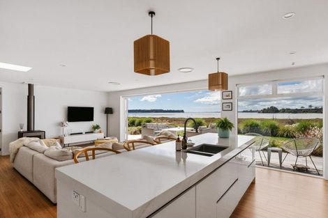 Photo of property in 10 Josephine Place, Omokoroa, 3114