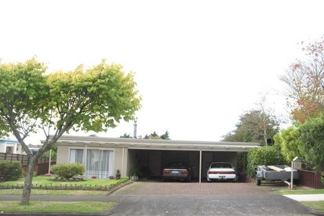 Photo of property in 10 Leewood Place, Pakuranga Heights, Auckland, 2010