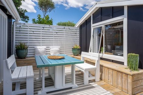 Photo of property in 16 Ngapaki Street, Waikanae Beach, Waikanae, 5036