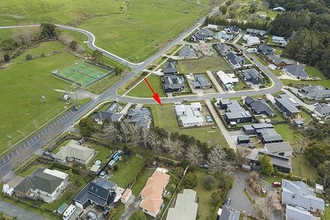Photo of property in 6 Awanui Crescent, Matakana, 0985