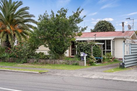 Photo of property in 1/23 Sea Spray Drive, Bucklands Beach, Auckland, 2012