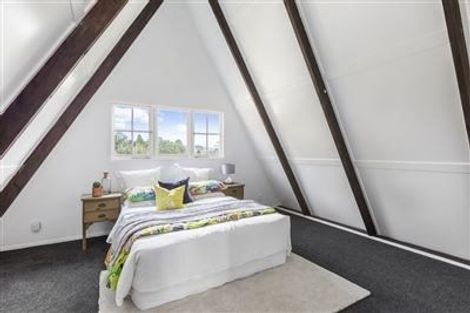 Photo of property in 1/18b Verbena Road, Birkdale, Auckland, 0626